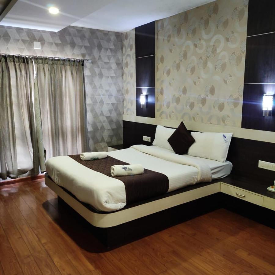 Hotel The Majestic Crown Ooty Exterior foto