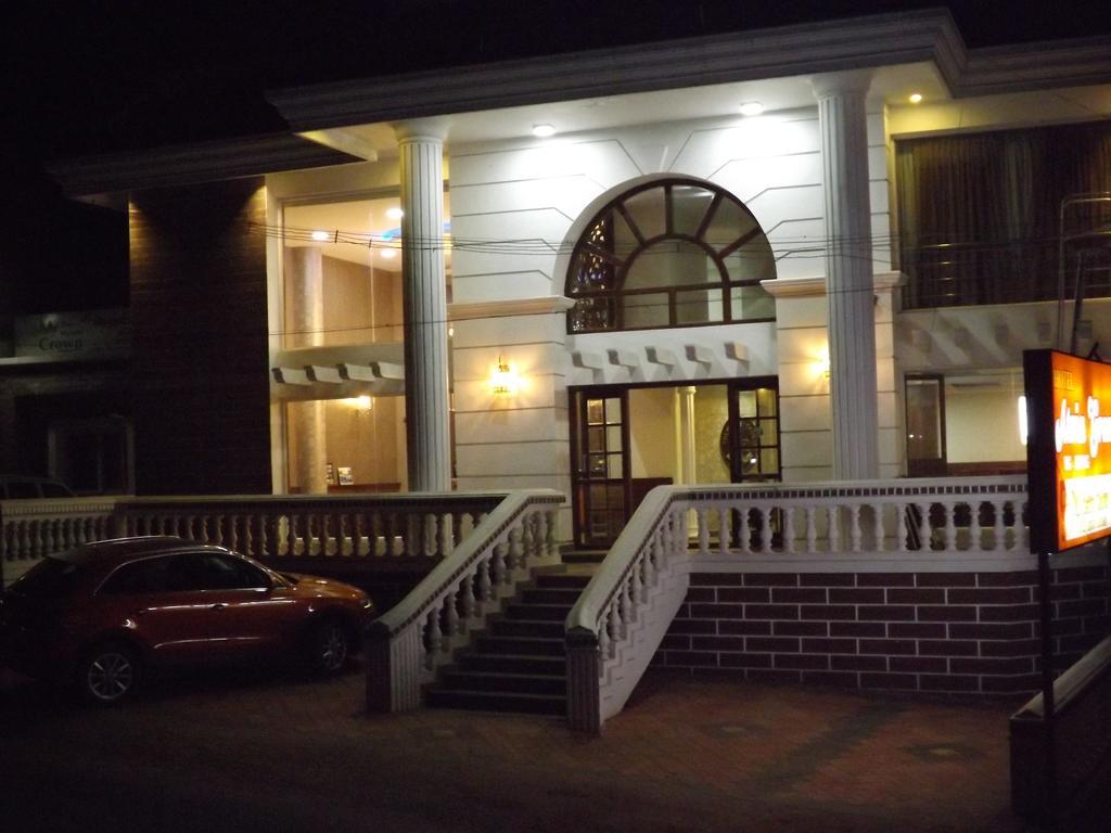 Hotel The Majestic Crown Ooty Exterior foto