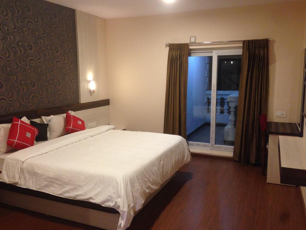 Hotel The Majestic Crown Ooty Exterior foto